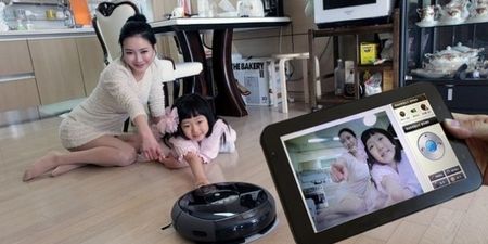 Future Tech: Samsung’s ‘TangoView’ video vacuum cleaner
