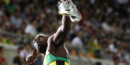 Bolt retains 200m title with facile win [Video]