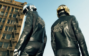 Video: Daft Punk’s ‘Get Lucky’ gets the Gaeltacht treatment