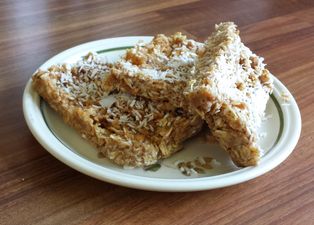 The Oat Meal: Make your own protein bars
