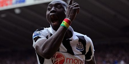 Pic: Is Joe Kinnear working for Nike? A boot-iful mix-up for Papiss Cisse