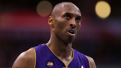 Video: Kobe Bryant gets taken out of it, find the bottom of the net anyway