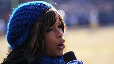 Video: NFL sideline reporter gets hit in the face by football