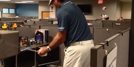 Video: Bubba Watson playing golf off some woman’s computer keyboard in the ESPN offices