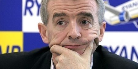 Pic: Michael O’Leary gets his hands dirty at a Ryanair check-in desk