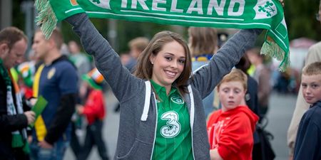 Pic: Young fella caught rotten checking out a female Irish fan before the game last night