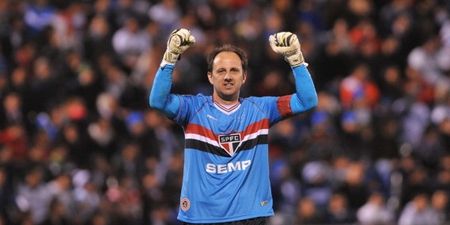 Video: Sao Paolo’s Rogerio Ceni produced an unbelievable display of goalkeeping last night