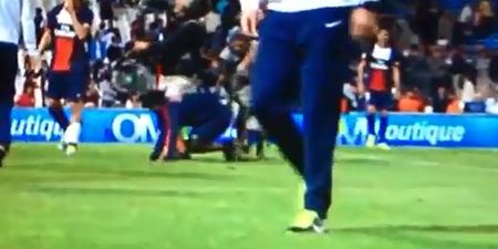 Video: Ezequiel Lavezzi played a classic prank on a cameraman after PSG’s win last night