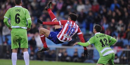 Video: Diego Costa scored with a spring-loaded bicycle kick last night