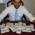 Video: Man returns $98,000 found in a desk he bought for $200 on Craigslist