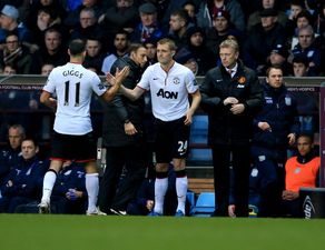 Darren Fletcher returns for Manchester United after nearly a year out