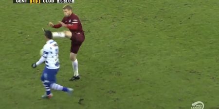 Video: This defender in Belgium was sent off for a brutal karate kick to the face