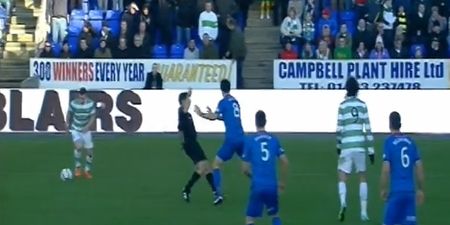Video: Referee gets pushed on his arse in the SPL