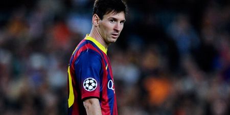 Vine: Lionel Messi misses an open goal against Almeria