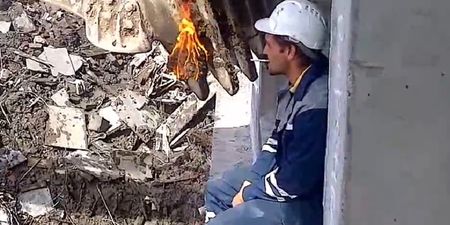 Video: These Russian construction workers have an ingenious way of lighting their cigarettes