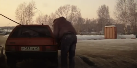 Video: Russian bloke manhandles his car to avoid parking it properly