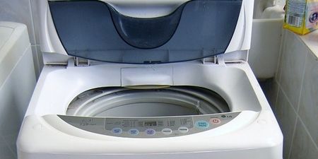 Aussie man gets stuck in a washing machine while playing hide-and-seek. Naked