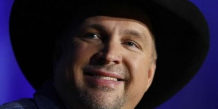 Cavan GAA club writes hilarious open letter as they bid to stage cancelled Garth Brooks concerts