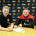 It’s official! Wayne Rooney signs a new contract with Manchester United