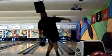 Video: Man sets world record for ten-pin backwards bowling with amazing score of 280