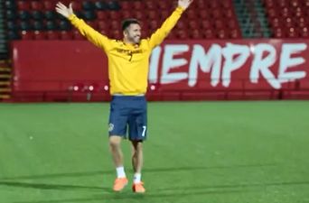 Video: Robbie Keane gets incredibly excited about hitting a ball into a shopping trolley at LA Galaxy training