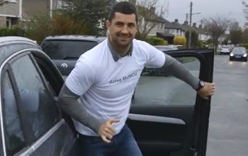 Video: Rob Kearney takes over taxi and babysitting duties for one lucky Dublin family