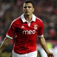 Vine: Lima scores an absolute thunder bastard for Benfica