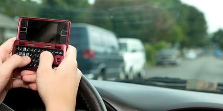 Texting while driving will now land Irish drivers with €1,000 fine & court appearance