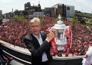 Arsene Wenger agrees new three year contract with Arsenal