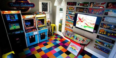 Pics: Man turns his bedroom into awesome arcade stuffed with video games, gets dumped by his fiance