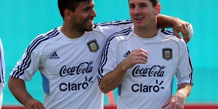 Video: Lionel Messi and Sergio Aguero play some outrageous keepy-uppys over a fence
