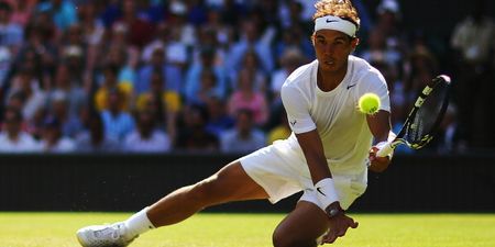Video: Rafael Nadal falls on the ground but recovers to hit the point of the day at Wimbledon