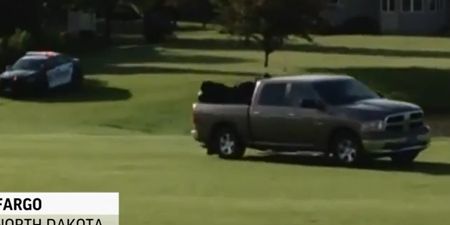 Video: High-speed pursuit gets a little rough as police end up chasing fleeing criminal onto a golf course