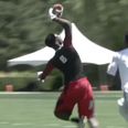 Video: Teenage American football player makes a ridiculous one-handed catch
