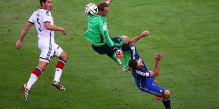 Chicago Town Take Away Slice of the Action: Don’t mess with Manuel Neuer, whatever you do
