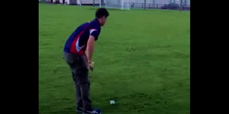 Video: This unbelievable one-handed sideline cut will leave you speechless