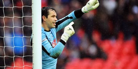 Video: David Forde shows off skills that we never knew he had for Millwall