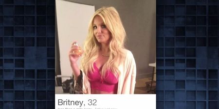 Video: Britney Spears joins Tinder and tells guys what to expect
