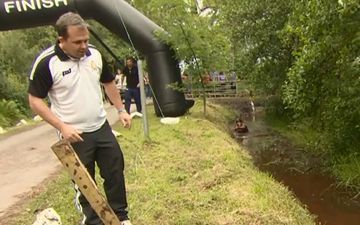 Video: Yes that’s Clare manager Davy Fitz screaming at a load of little baby ducks (Sort of)