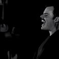 Video: One man sings as both Pavarotti and Freddie Mercury in this brilliant ‘duet’