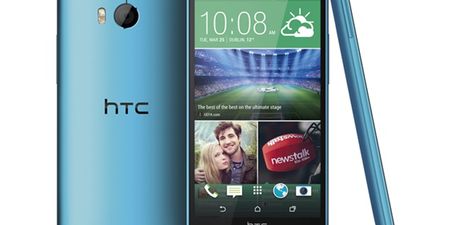 JOE reviews the HTC One (M8) Steel Blue phone