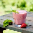 Tasty and easy to make protein recipes: Vanilla and peanut butter smoothie