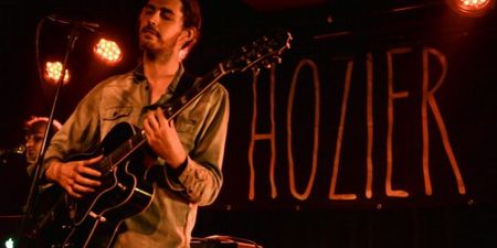 Video: A Mayo crowd put on an electric performance of Hozier’s ‘Take Me To Church’ at his gig in Castlebar