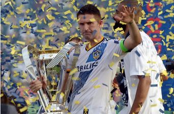 Video: Robbie Keane scores the winner, lifts the MLS title and destroys a journalist