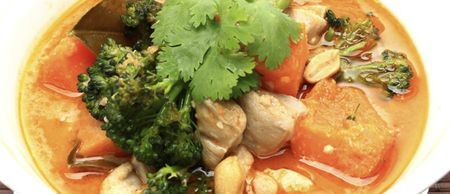 Pure and simple recipes: Paleo Chicken Curry with sweet potato