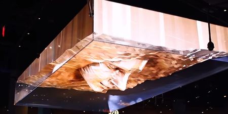 Video: This 3D face in a Las Vegas bar would freak us out