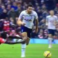 Vine: Mamadou Sakho channels Peter Stringer with desperate hand-trip on Moussa Dembele