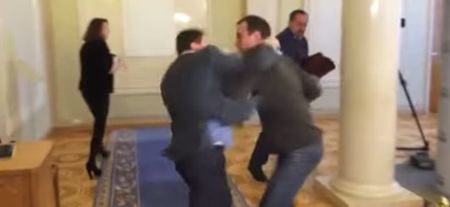 Video: Two Ukrainian MPs get into punch-up after disagreement