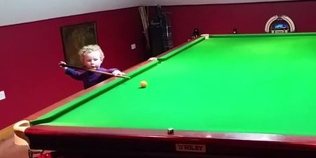 Video: This 3-year-old kid from Offaly is better at snooker than you
