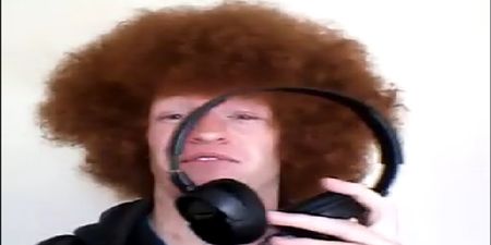 Video: Irishman grows ginger afro so magnificently huge, he can hide a big pair of headphones in it